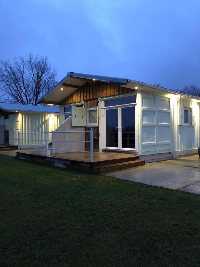 Lake View Lodge Chichester Exterior foto